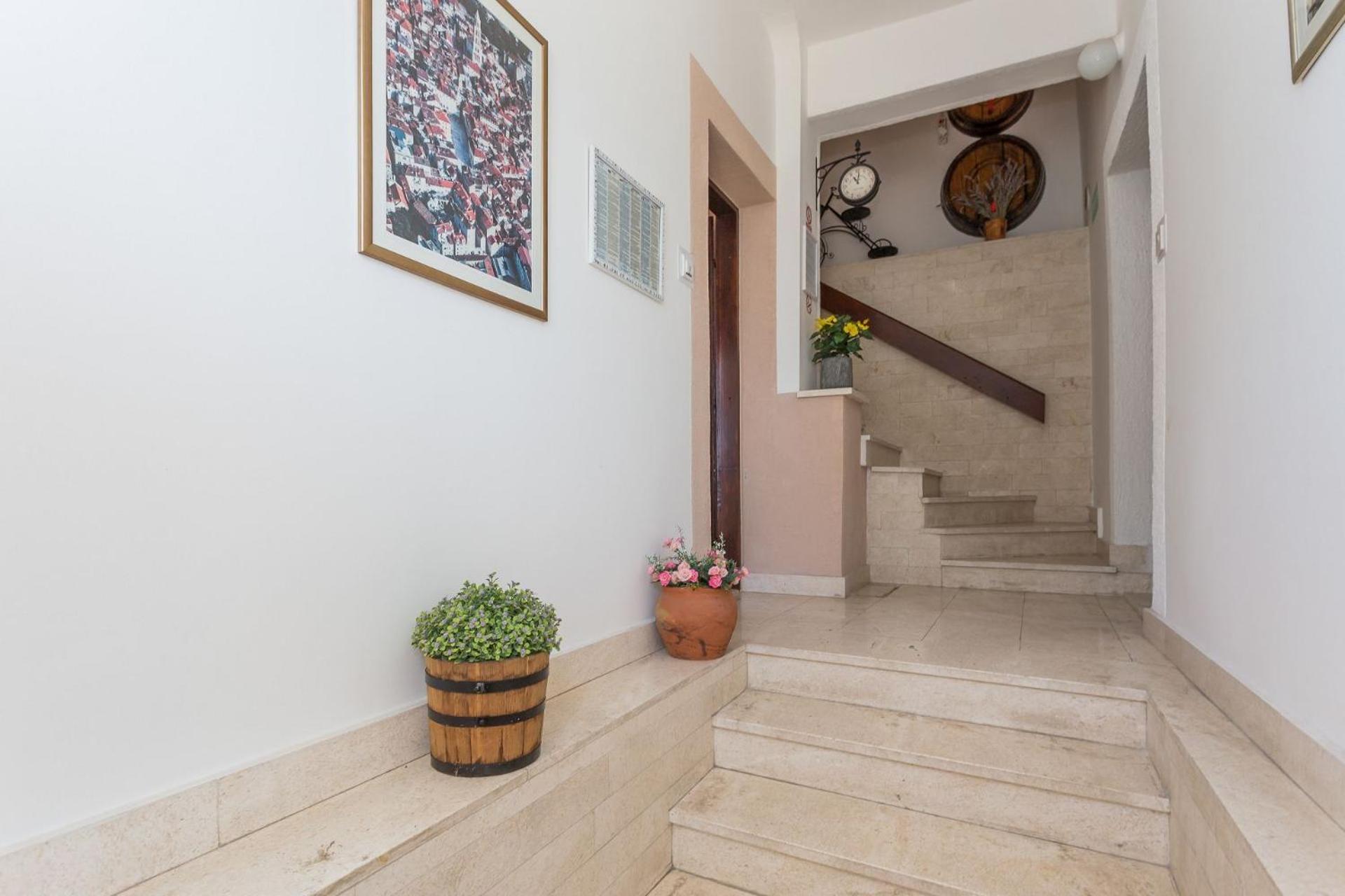 Apartments Verica - 15 M From Beach Krilo Exterior foto